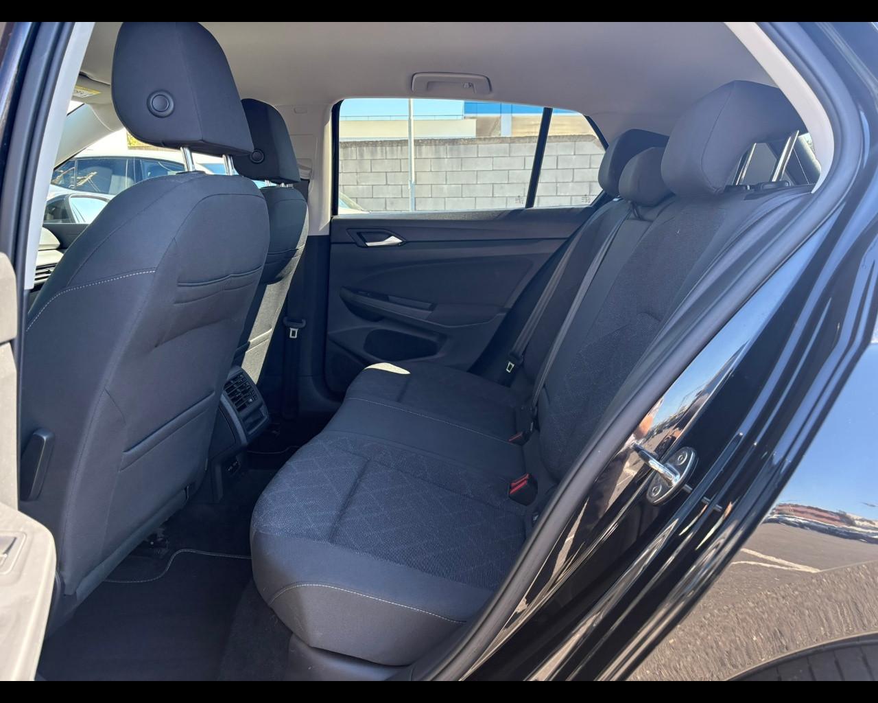 VOLKSWAGEN Golf 8ª serie - Golf 1.0 TSI EVO Life