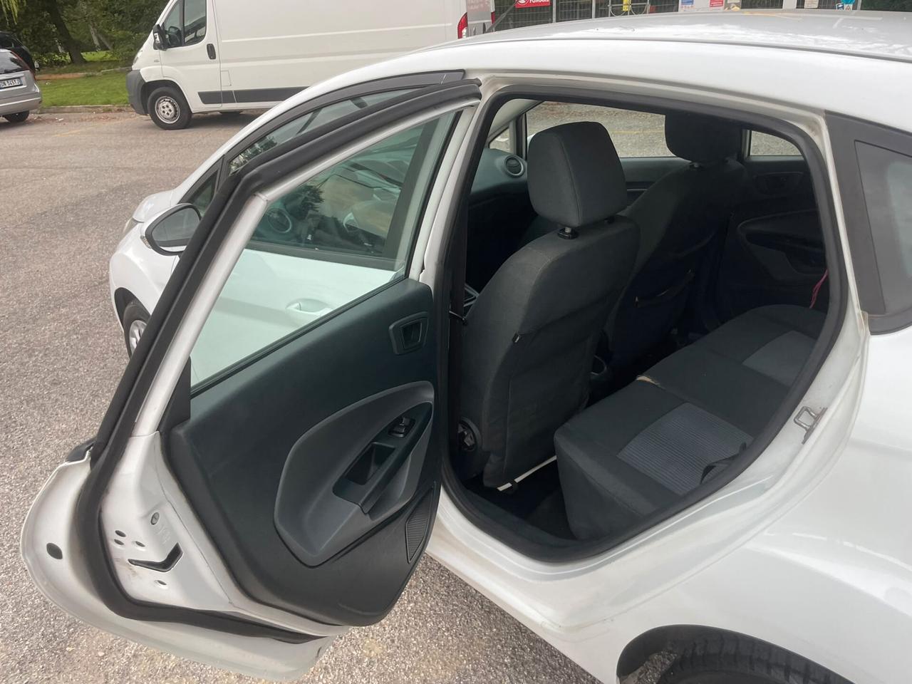 Ford Fiesta 1.4 TDCi 5p. Titanium
