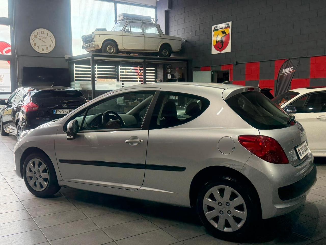 Peugeot 207 1.4 8V 75CV 3p. X Line