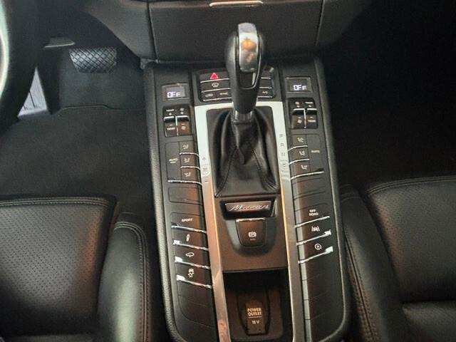 Porsche Macan Turbo 3.6 benzina 400cv pdk 2017