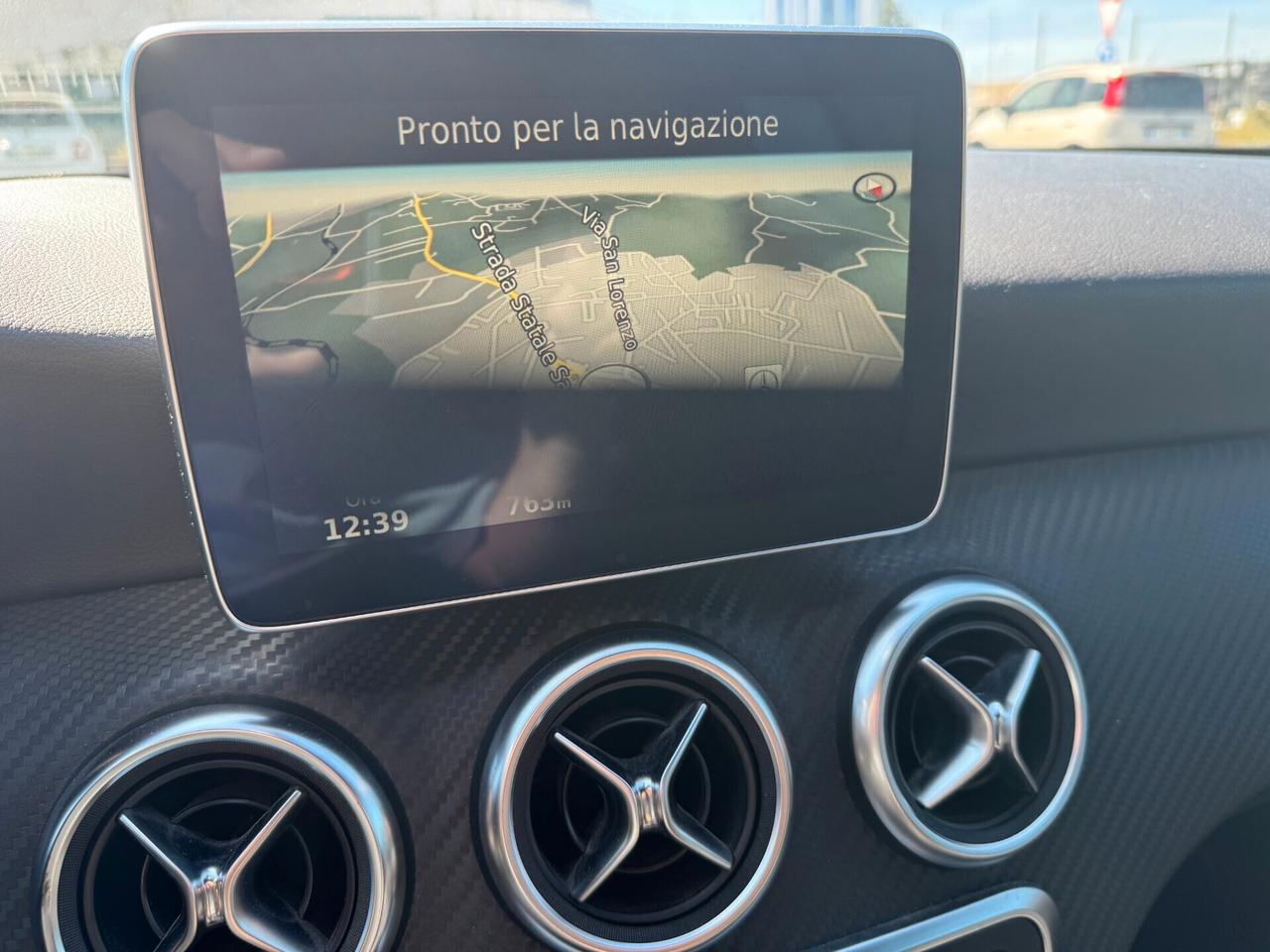 Mercedes-benz A 220 d Premium AMG