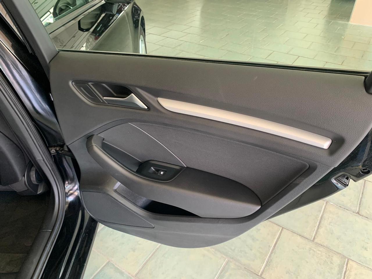 Audi A3 SPB 30 g-tron S tronic Business