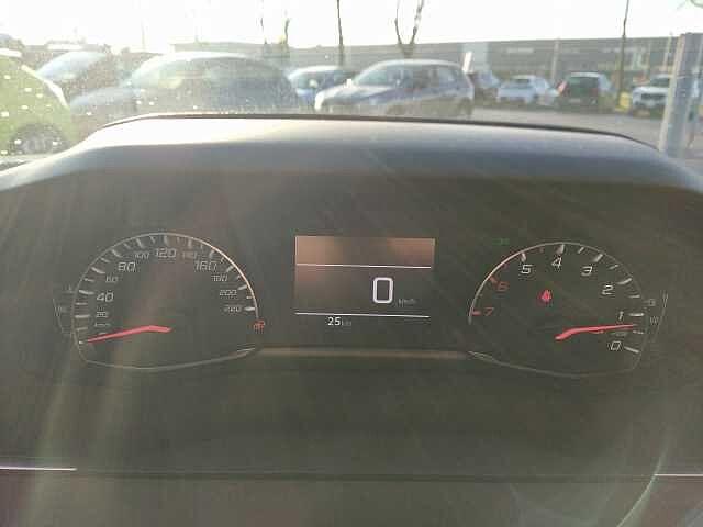 Peugeot 2008 1.2 PureTech 100cv ACTIVE KM ZERO