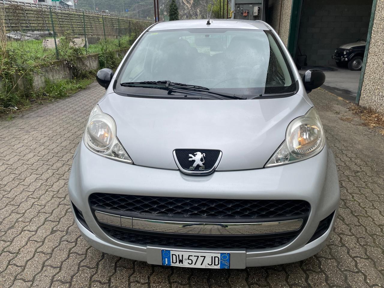 Peugeot 107 1.0 68CV 5p. Plaisir
