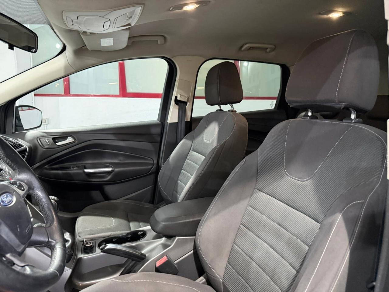 Ford Kuga 2.0 Tdci 140cv4WD Titanium 2013