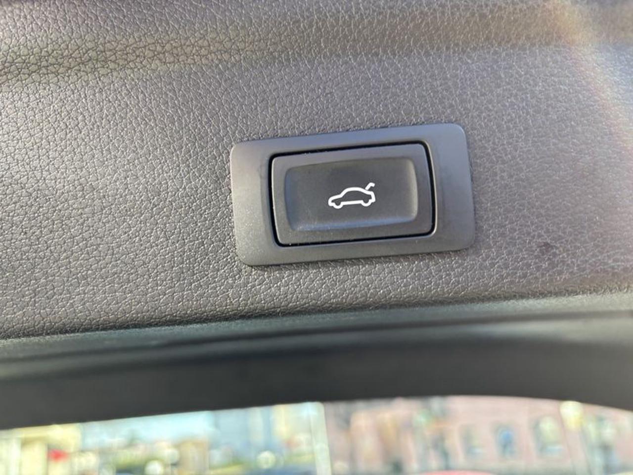 Audi Q3 35 TFSI LED-PELLE-NAVI-18"