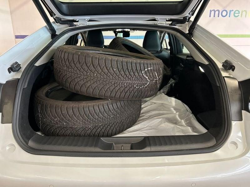 Toyota Prius 2.0 Plug-in Hybrid Lounge+ E-CVT