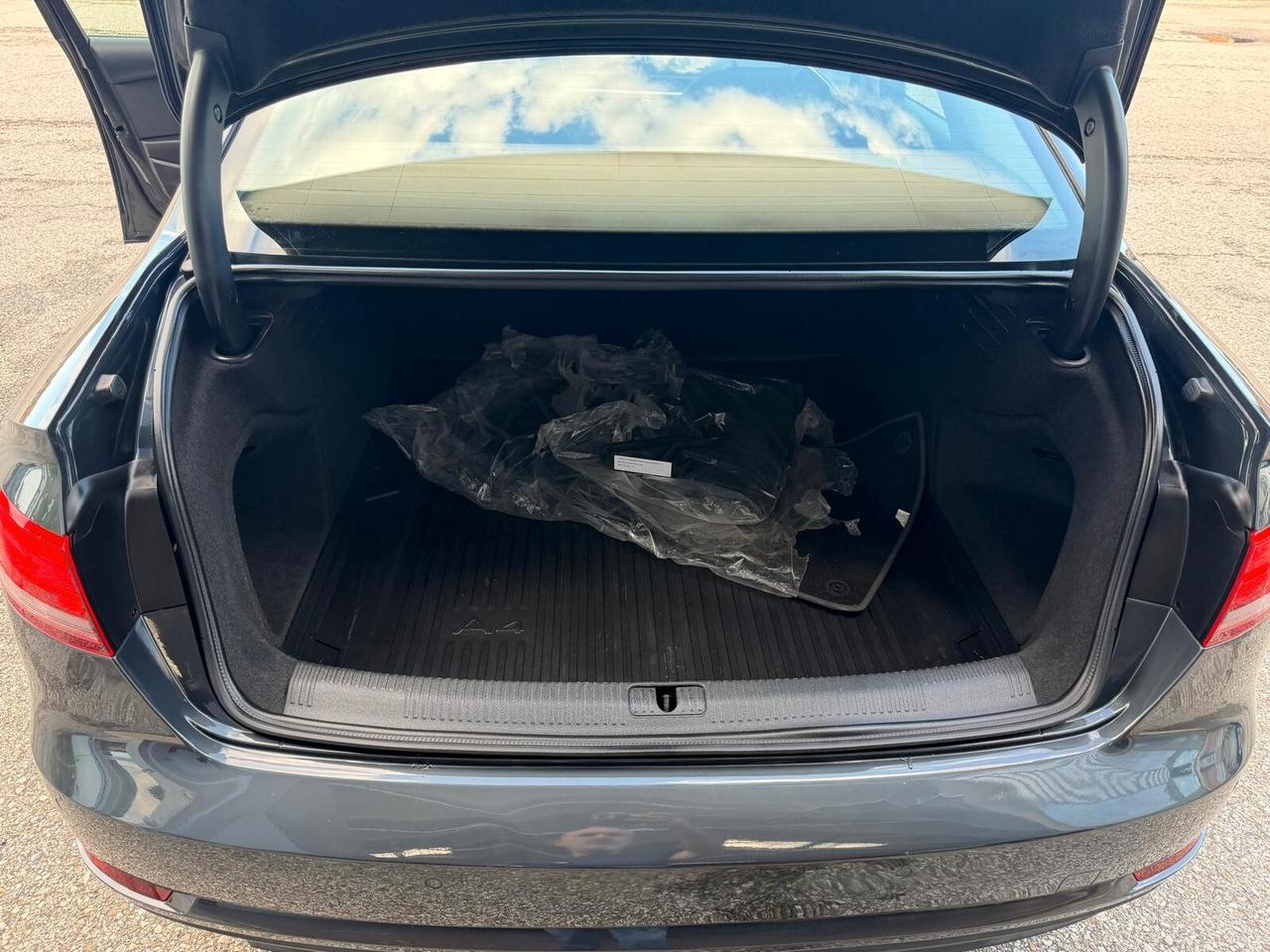 Audi A4 2.0 TDI 150 CV S tronic Sport