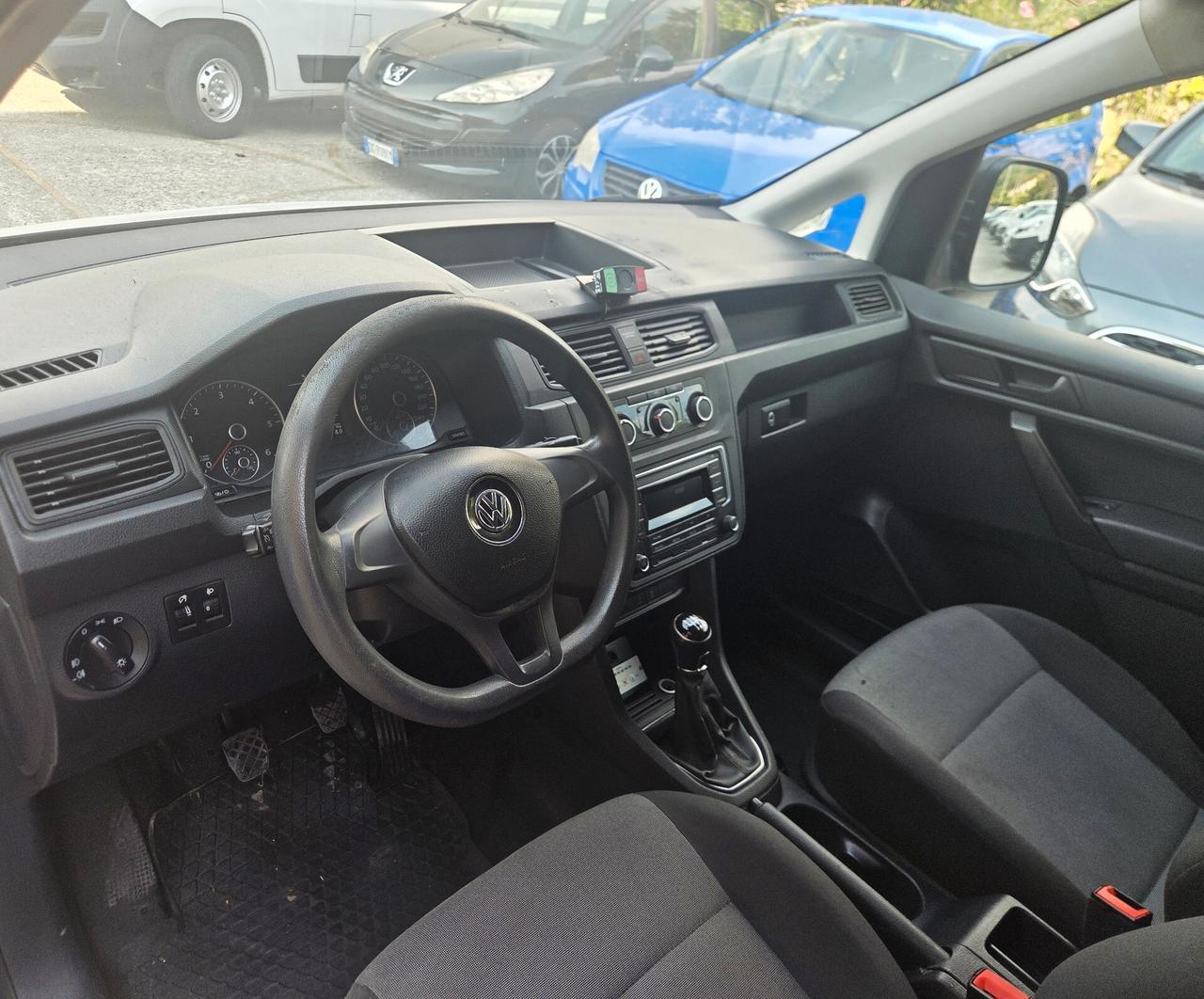 Volkswagen Caddy 4x4 2.0 TDI CON ATTREZZATURA