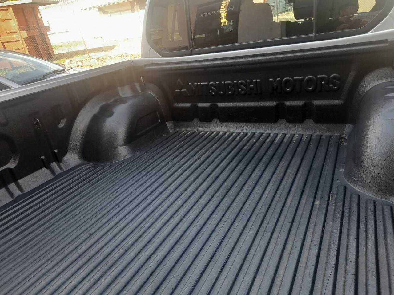 Mitsubishi L200 2.5 DI-D/178CV DC Intense Plus DPF