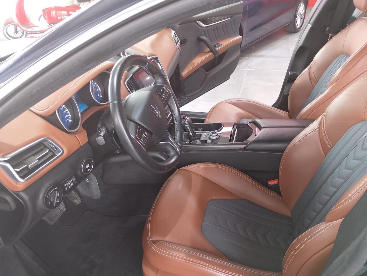Maserati Ghibli MASERATI GHIBLI 3.0 V6 BT 350cv GranLusso My19