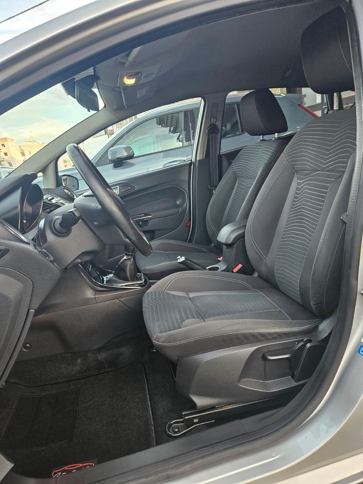 Ford Fiesta 5p. 1.4 BENZ/GPL Titanium 95cv