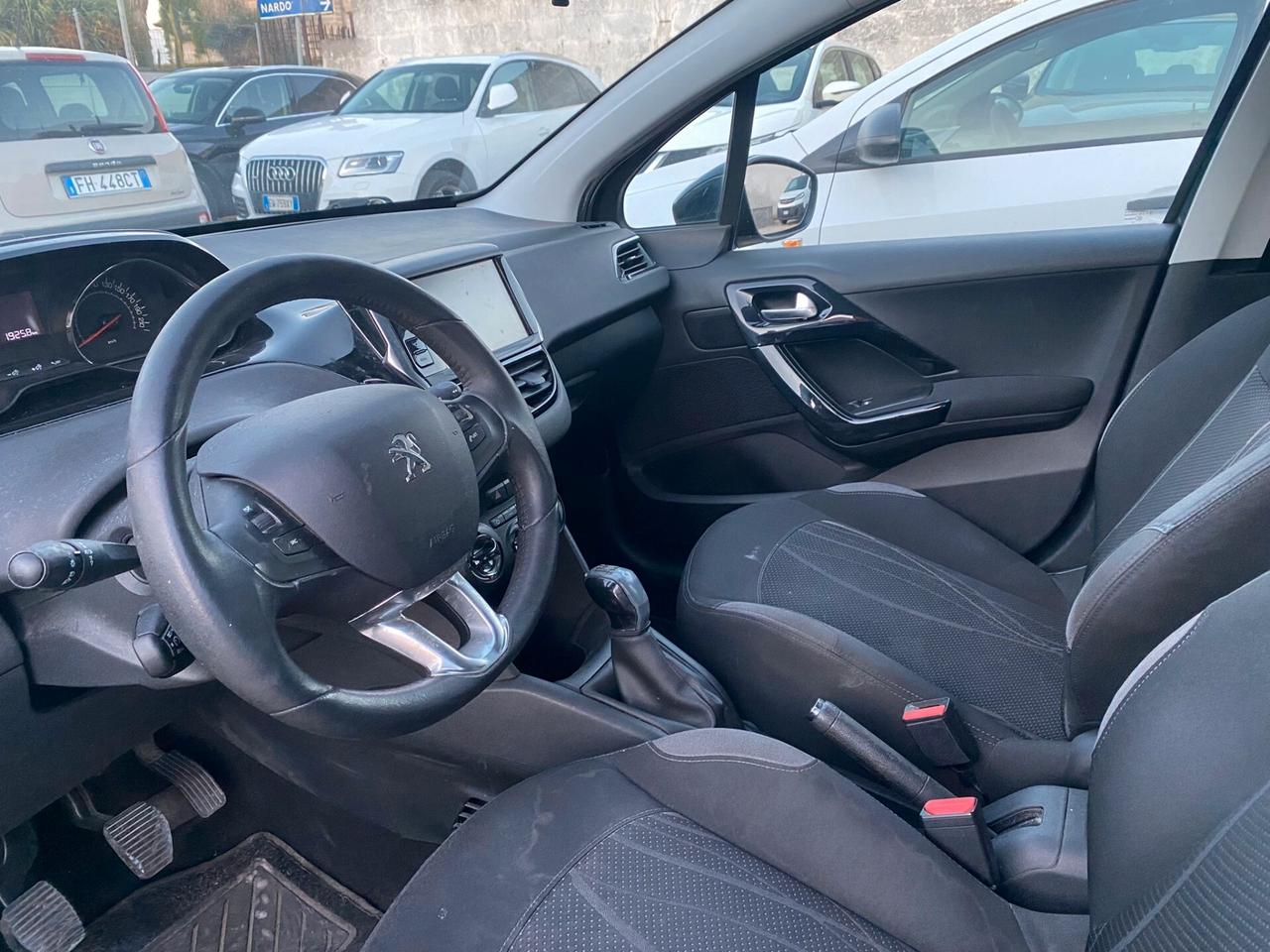 Peugeot 208 1.2 VTi 82 CV 5 porte Allure