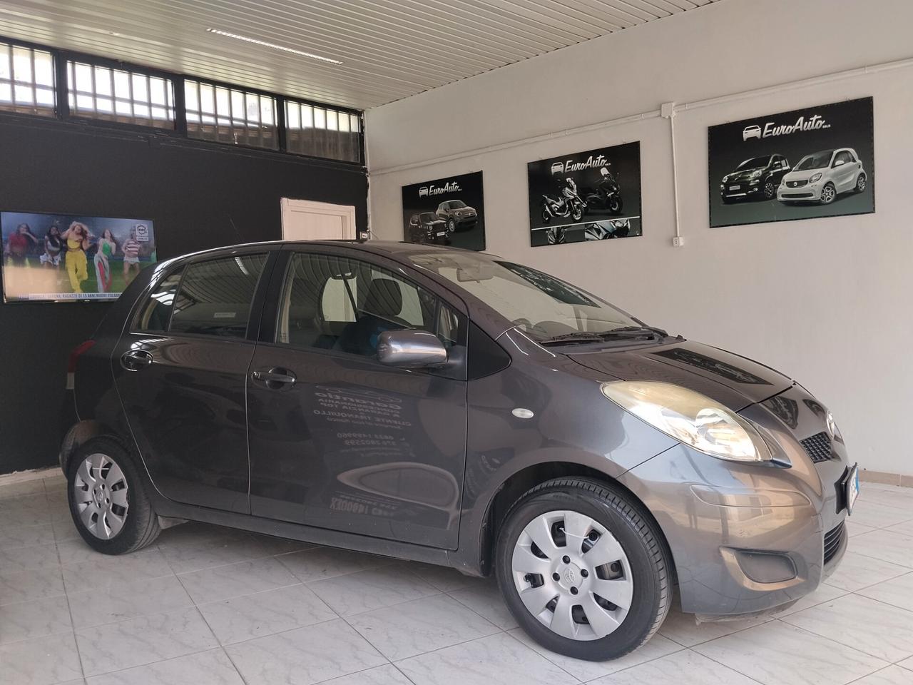 Toyota Yaris 1.0 benzina 2009 CON GARANZIA