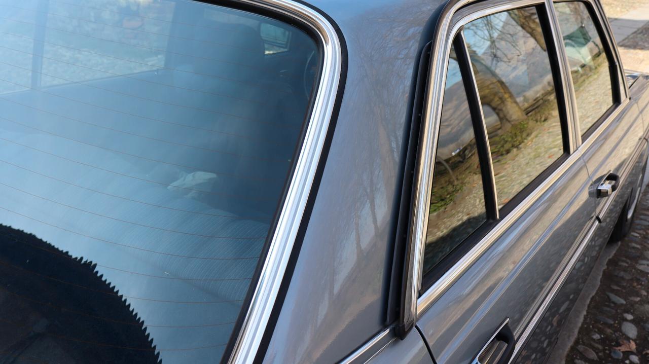Mercedes-benz 200 Mercedes W123 48.000KM da Museo!!!