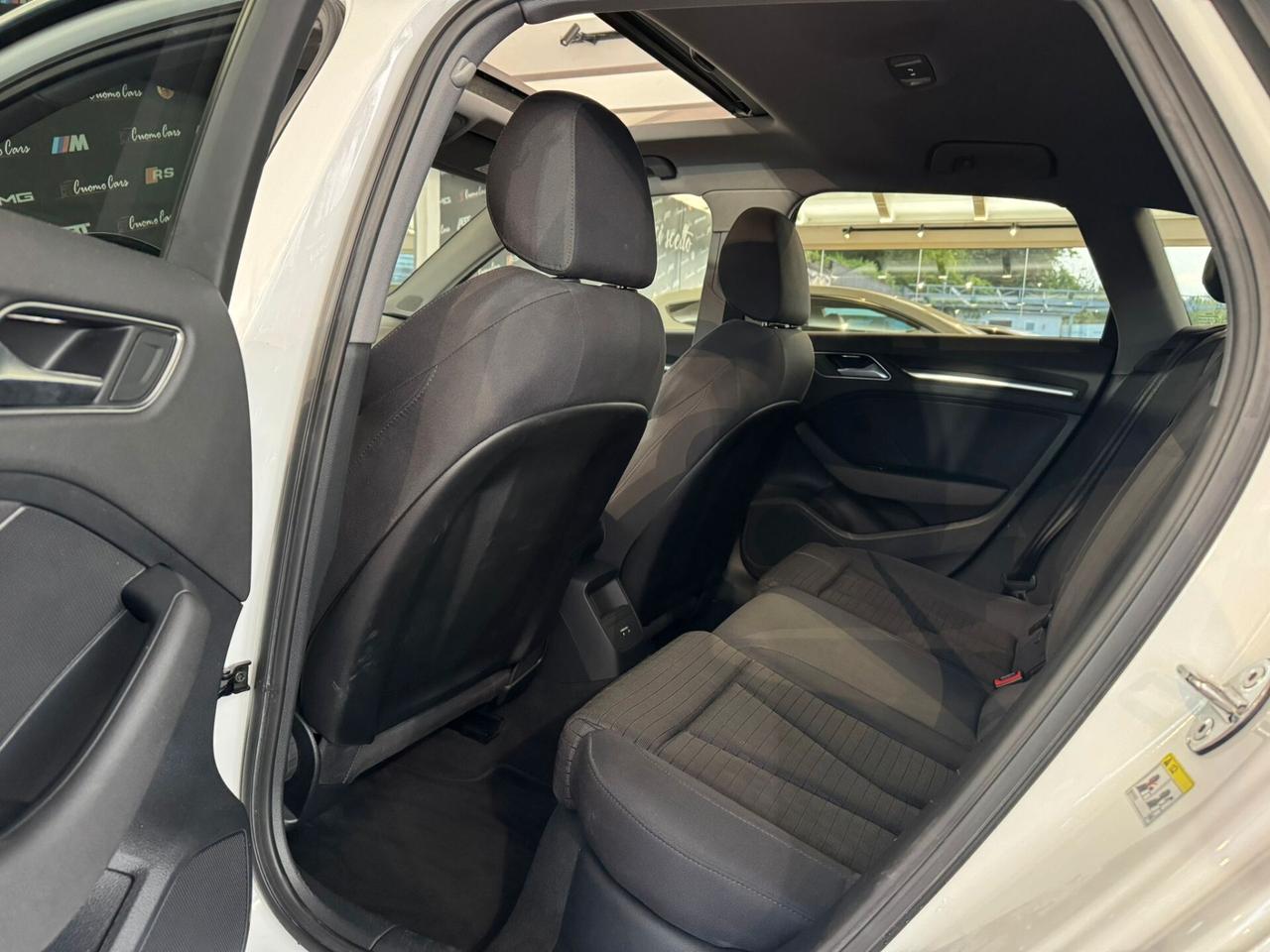 Audi A3 1.6 TDI 116 CV TETTO*CAMERA