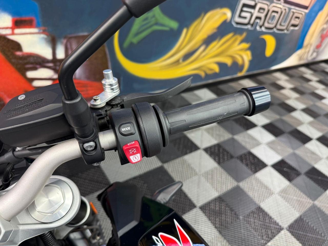 Bmw F 900 R (88223)