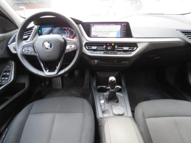 BMW 118 i 5p. Advantage