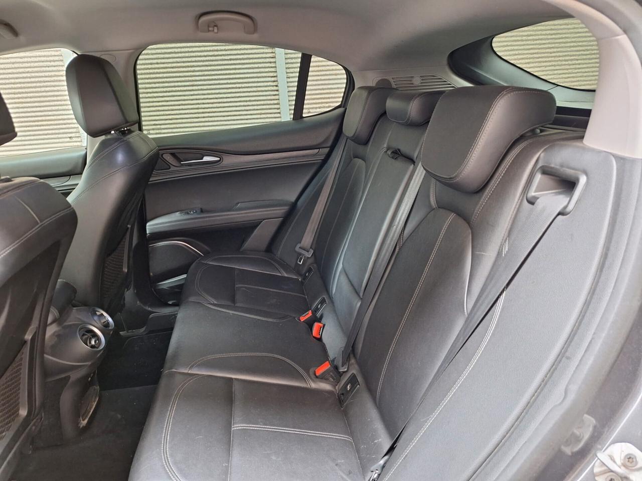 Alfa Romeo Stelvio 2.2 Turbodiesel 210 CV AT8 Q4 Super