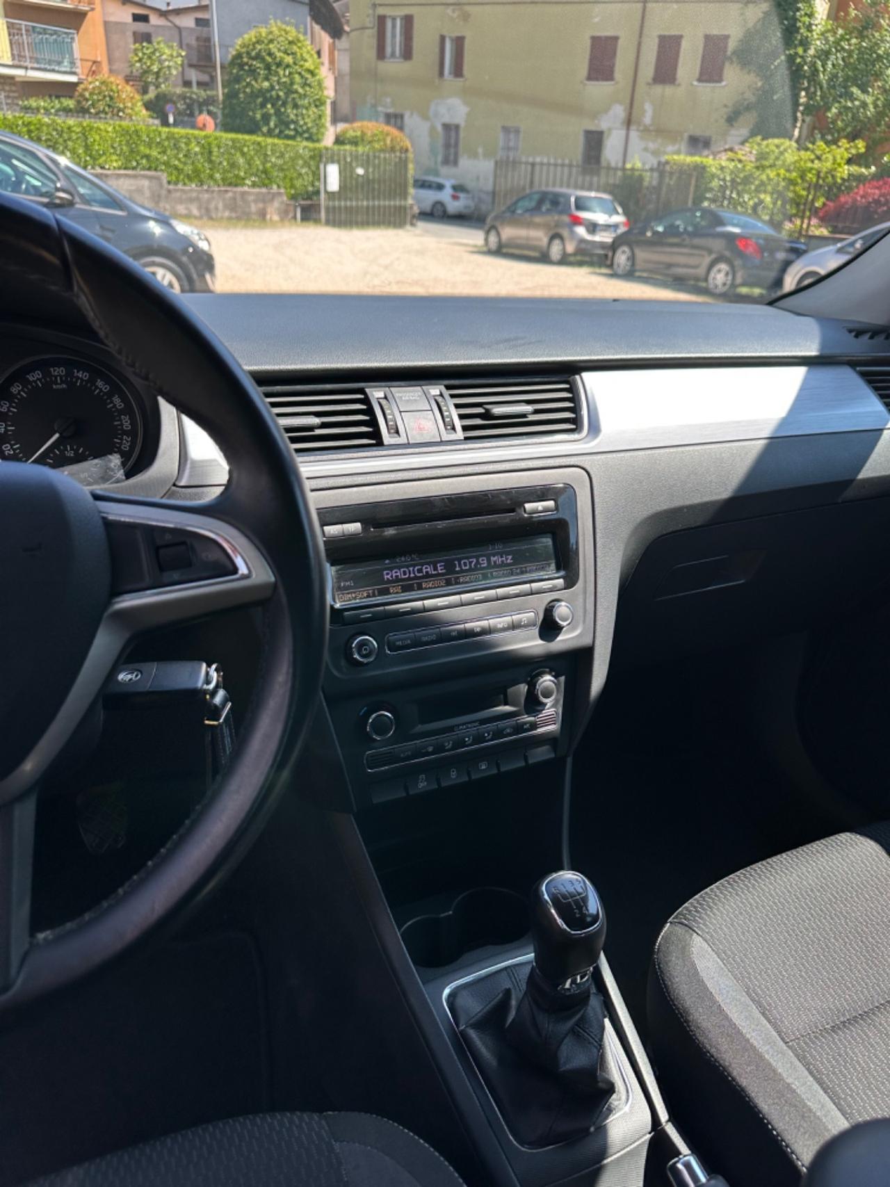 Skoda RAPID 1.6 TDI CR 105 CV STYLE KMCERT UNICOPR