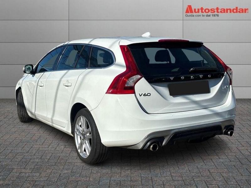 Volvo V60 (2010-2018) D3 Geartronic Momentum