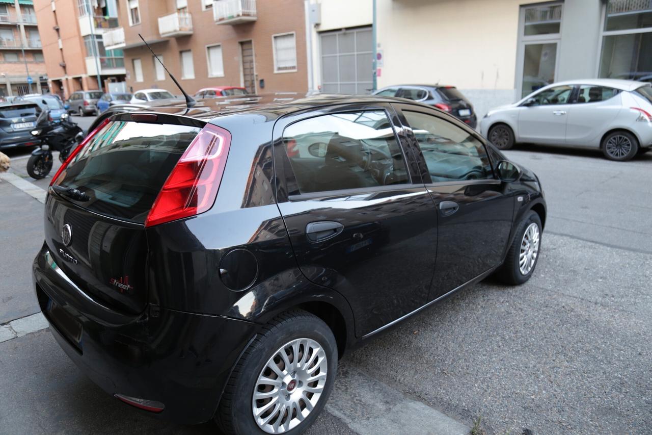 Fiat Punto 1.3 MJT II 75 CV 5 porte Street
