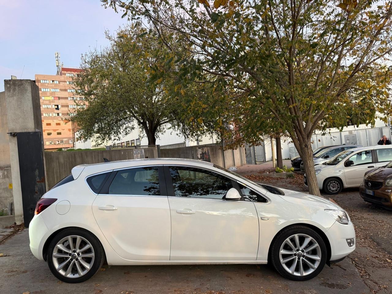 Opel Astra 1.4 TURBO KM. 66.000!