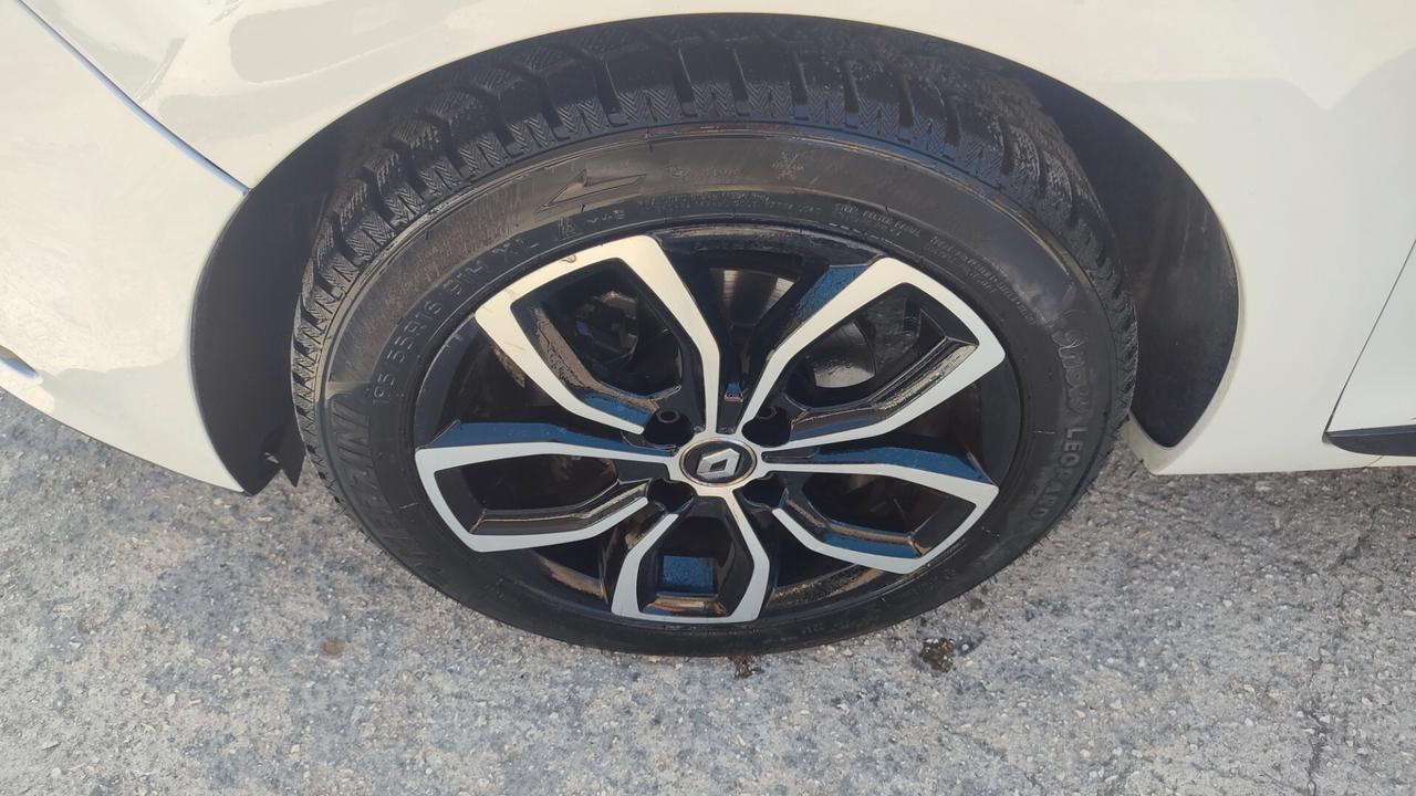 Renault Clio dCi 90CV -FULL OPTIONAL-