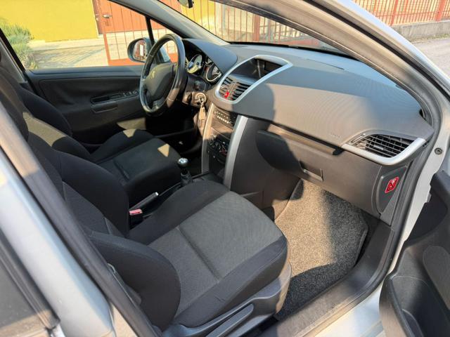 PEUGEOT 207 1.4 VTi 114000 km
