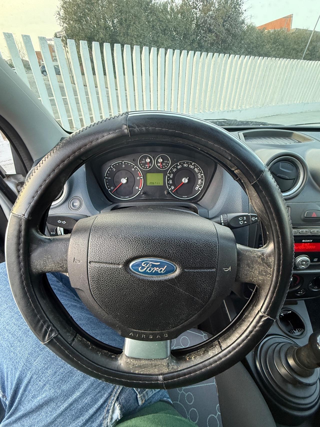 Ford Fiesta 1.4 TDCi 5p. Ghia