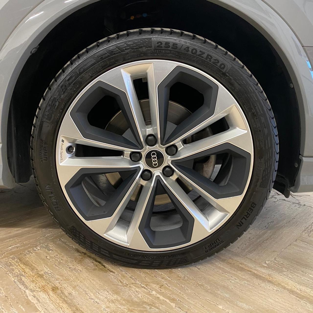 AUDI Q3 SPORTBACK 40 TDI S line 2021