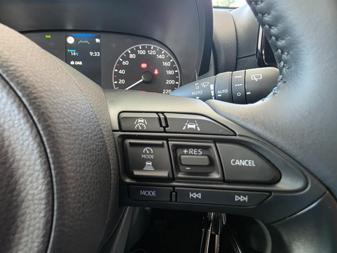 NUOVA Toyota Yaris 1.5 130 Hybrid 5 porte Lounge