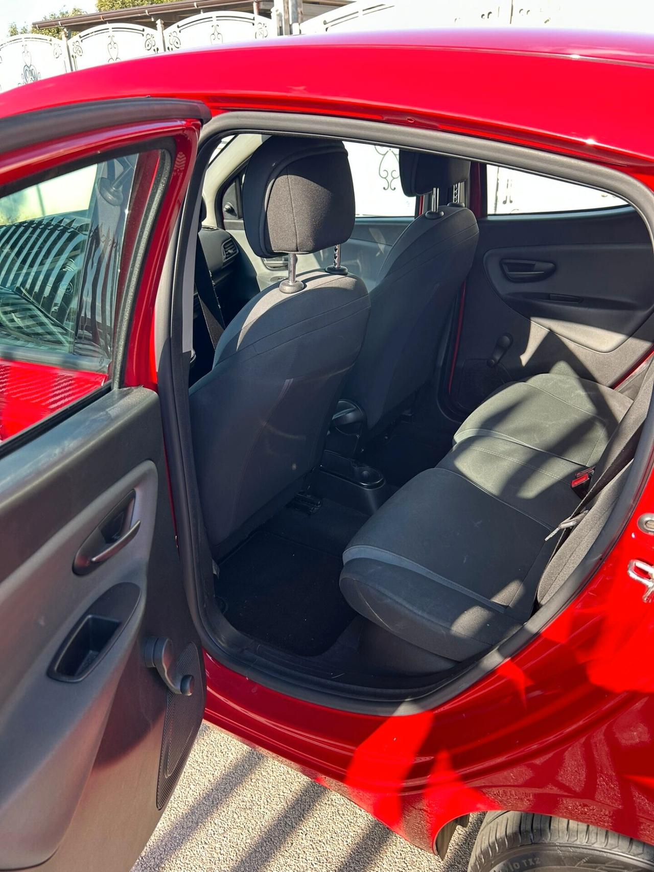 Lancia Ypsilon 1.2 69 CV 5 porte Gold ANNO 2017