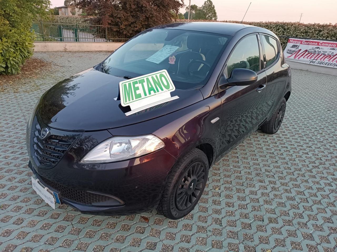 Lancia Ypsilon 0.9 TwinAir 85 CV 5 porte Metano Ecochic Gold
