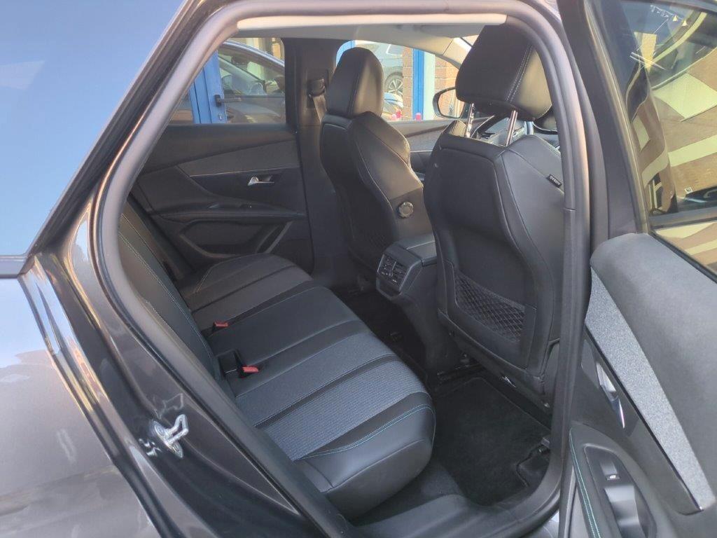 Peugeot 3008 130 S&S EAT8 Allure Pack Full