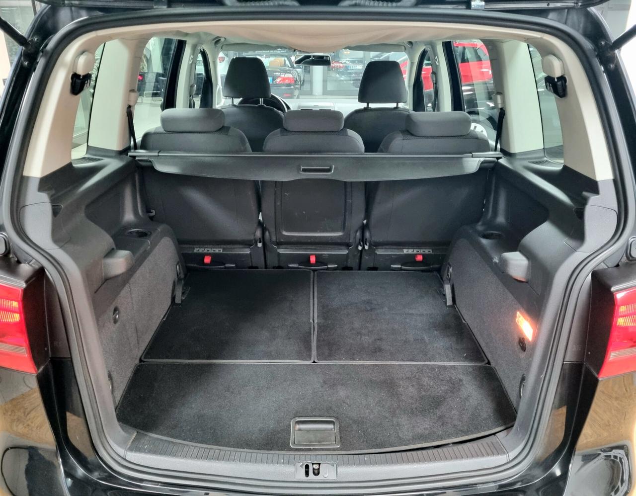 VOLKSWAGEN TOURAN 1.6 TDI 105 COMFORTLINE 7 POSTI