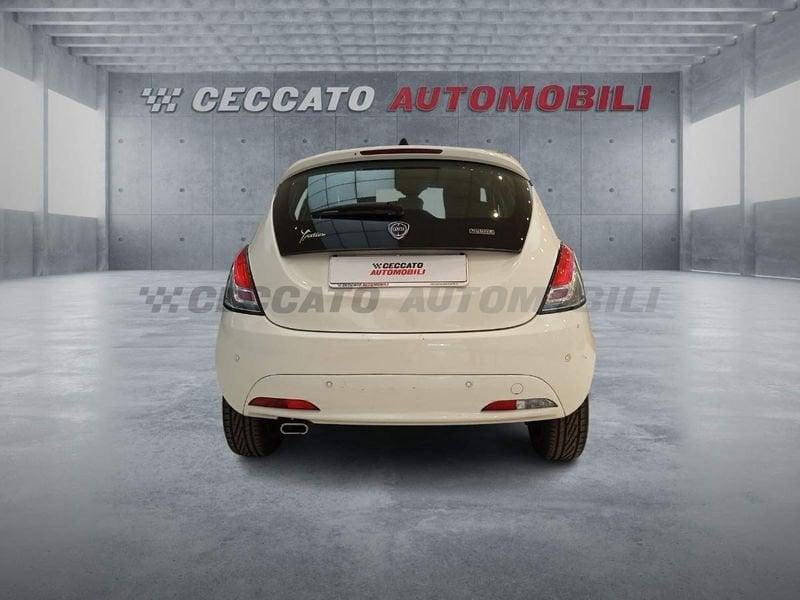 Lancia Ypsilon Ypsilon 1.0 firefly hybrid Gold s&s 70cv 5p.ti