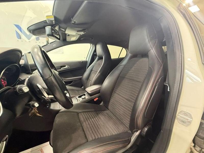 Mercedes-Benz GLA GLA 200 d Automatic Premium