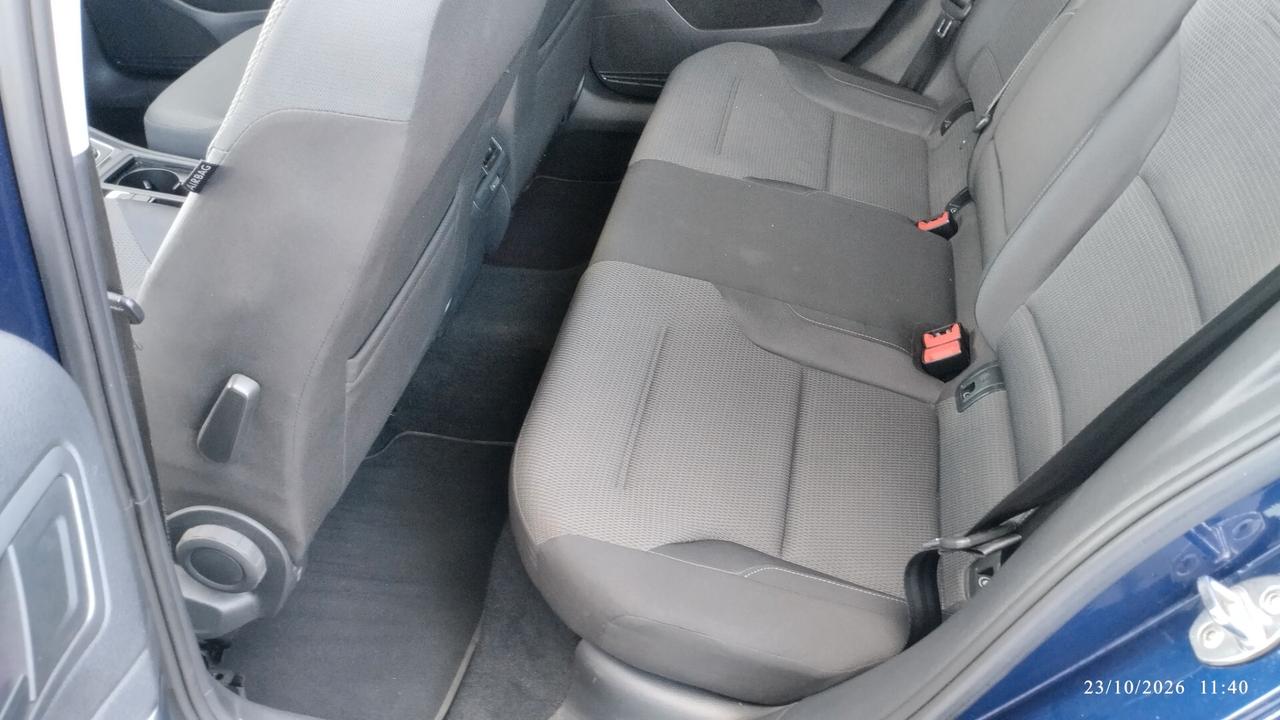 Volkswagen Golf WOLKSVAGEN BMT BENZINA /METANO