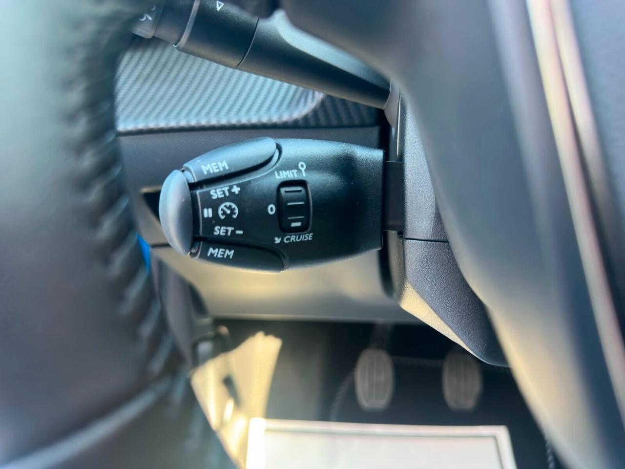 Peugeot 208 100 Stop&Start 5 porte Allure