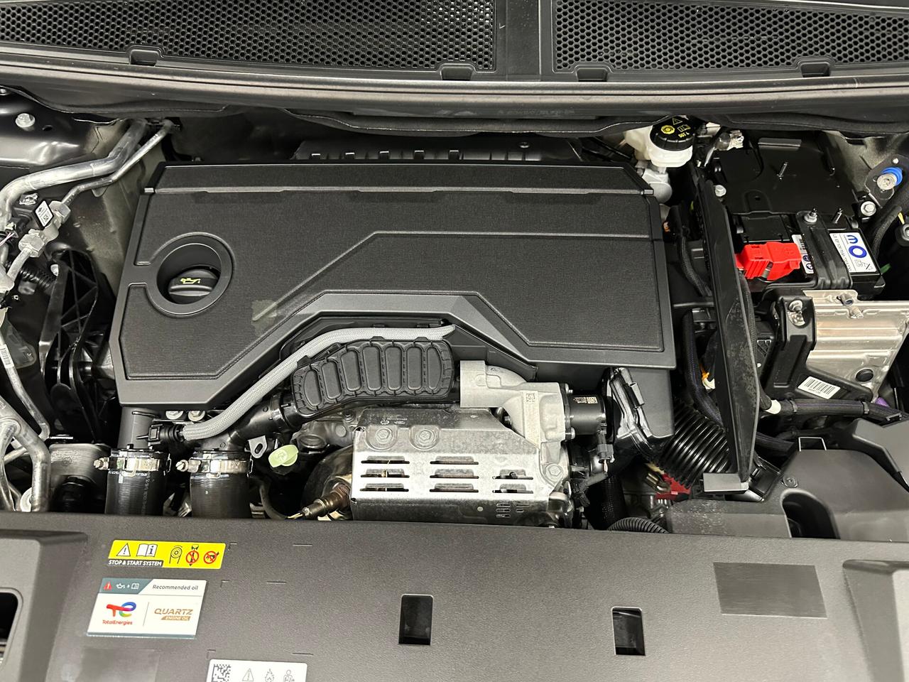 Peugeot 3008 Hybrid 145 e-DCS6 GT - 2025