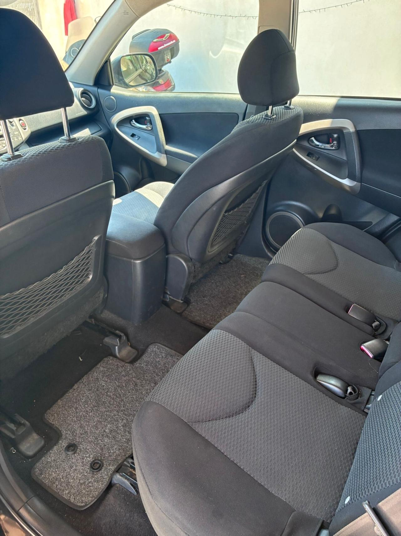 Toyota RAV 4 RAV4 2.2 D-4D 136 CV Luxury