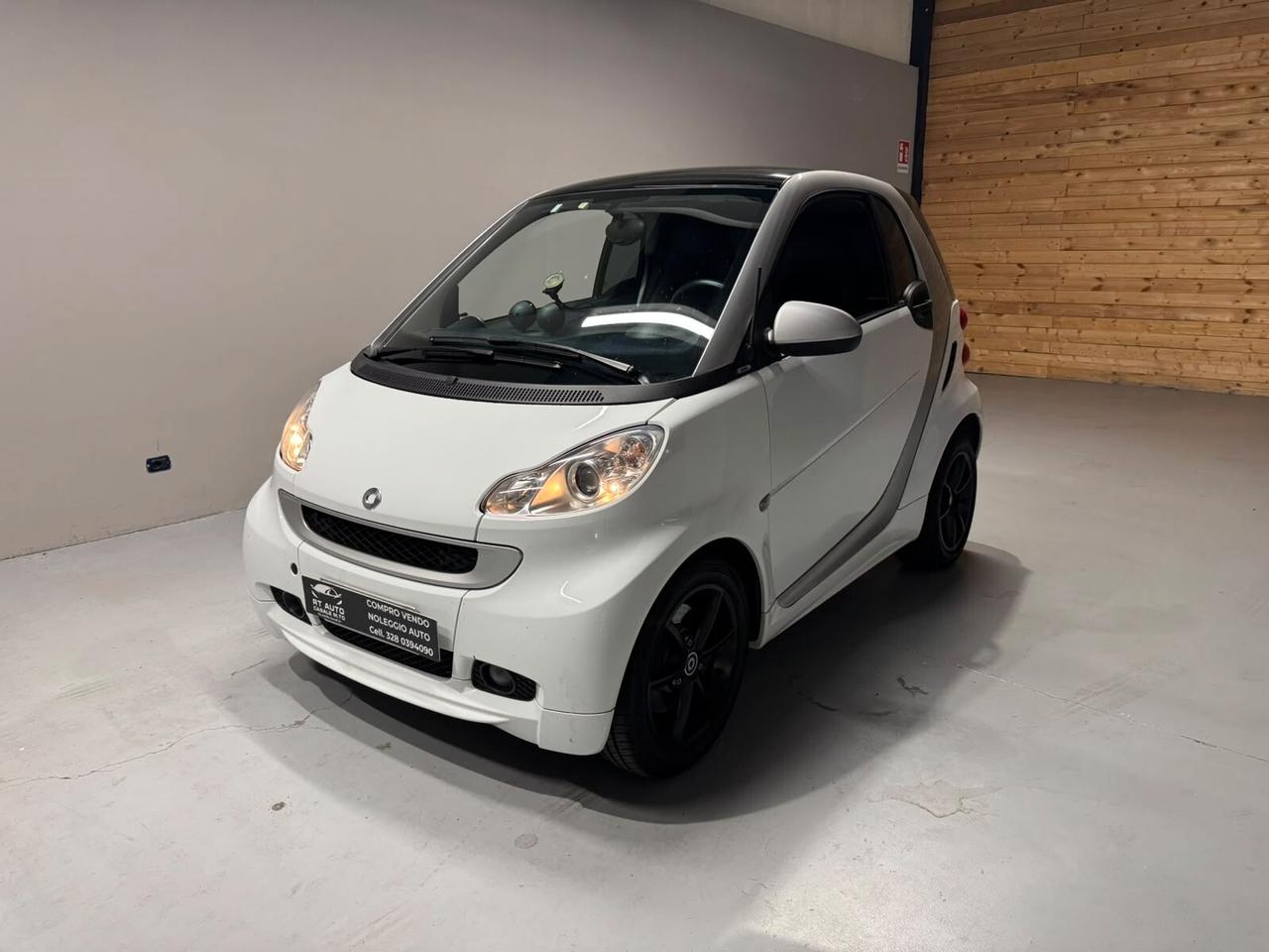 Smart ForTwo 1000 52 kW MHD coupé passion
