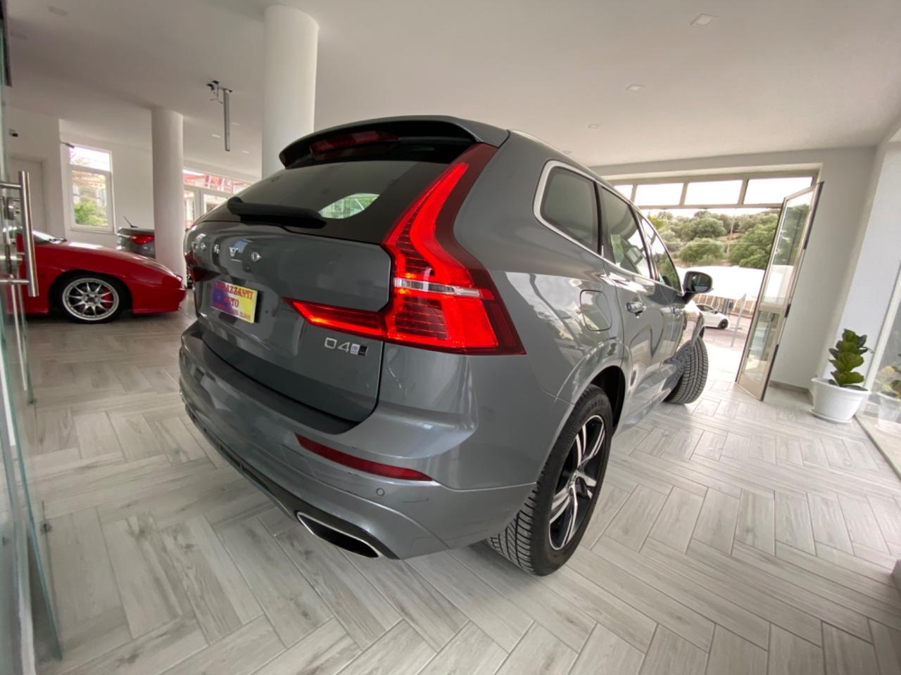 Volvo XC60 D4 190cv AWD R-design R19/FULL LED2020