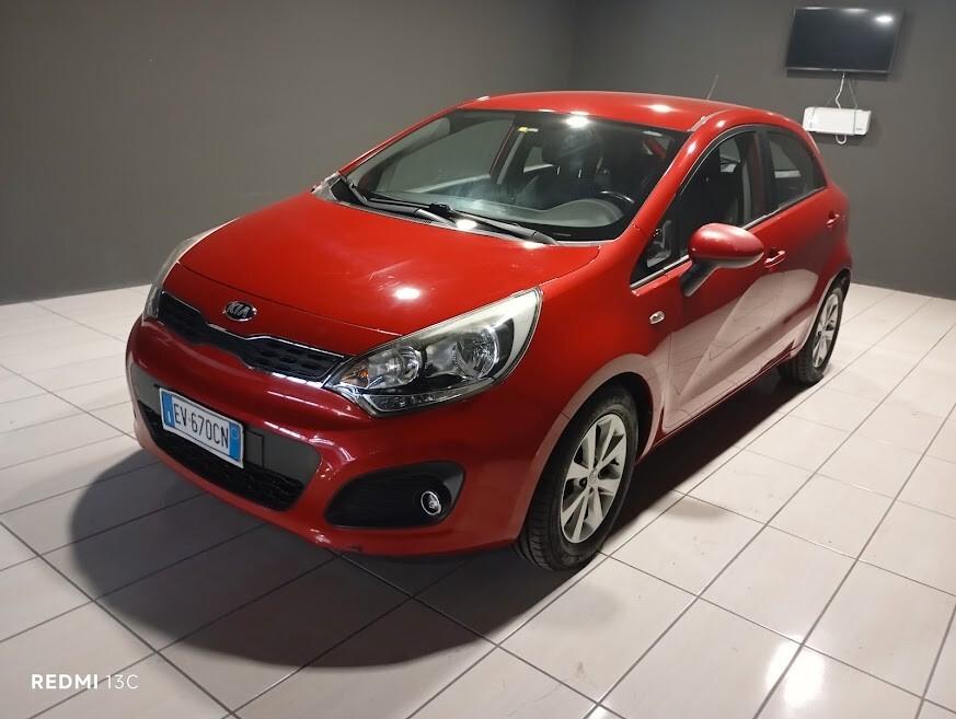 Kia Rio del 2014 BENZINA / GPL FINO AL 2034