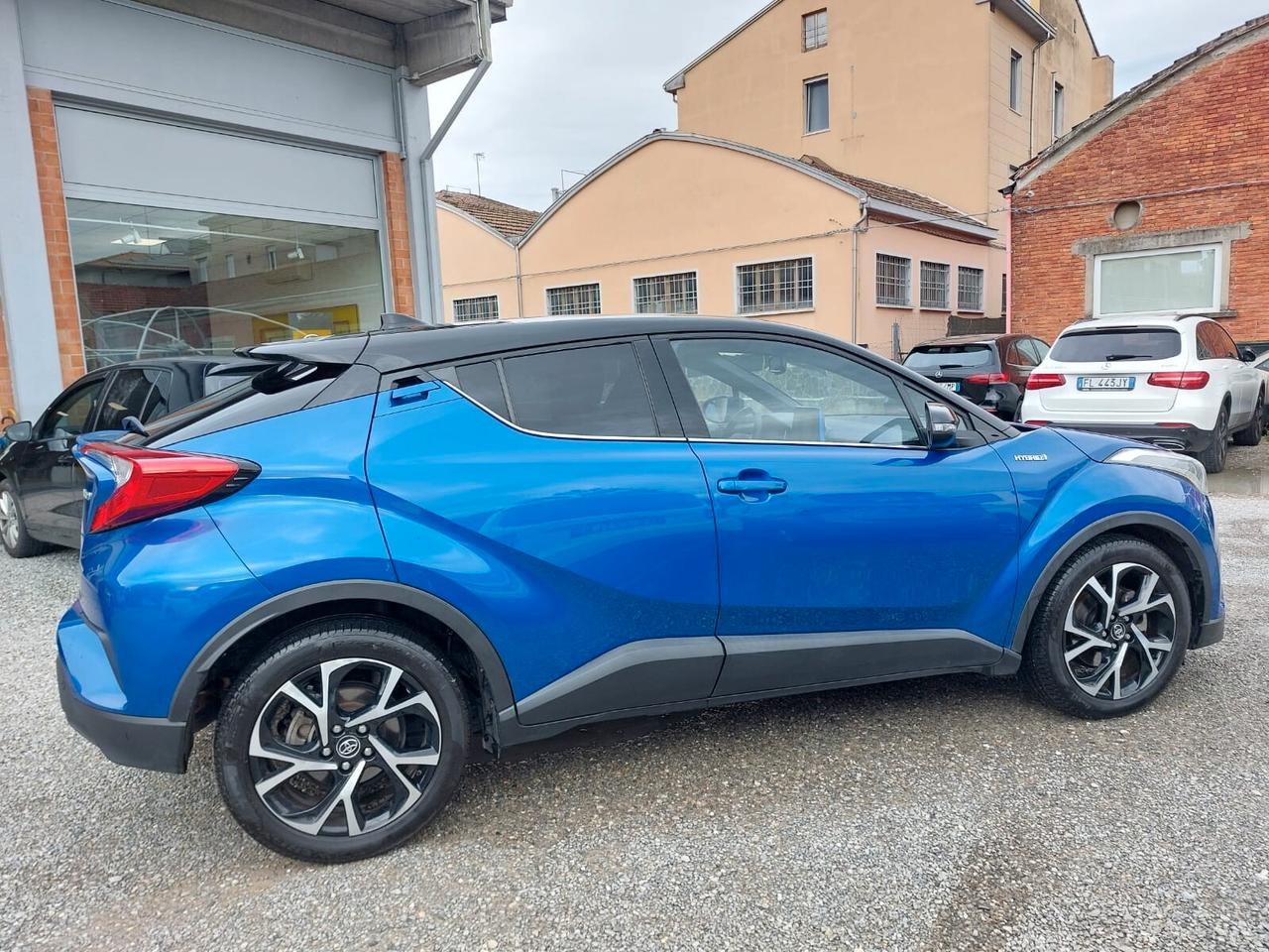 Toyota C-HR 1.8 Hybrid E-CVT Lounge 52000KM STUPENDA