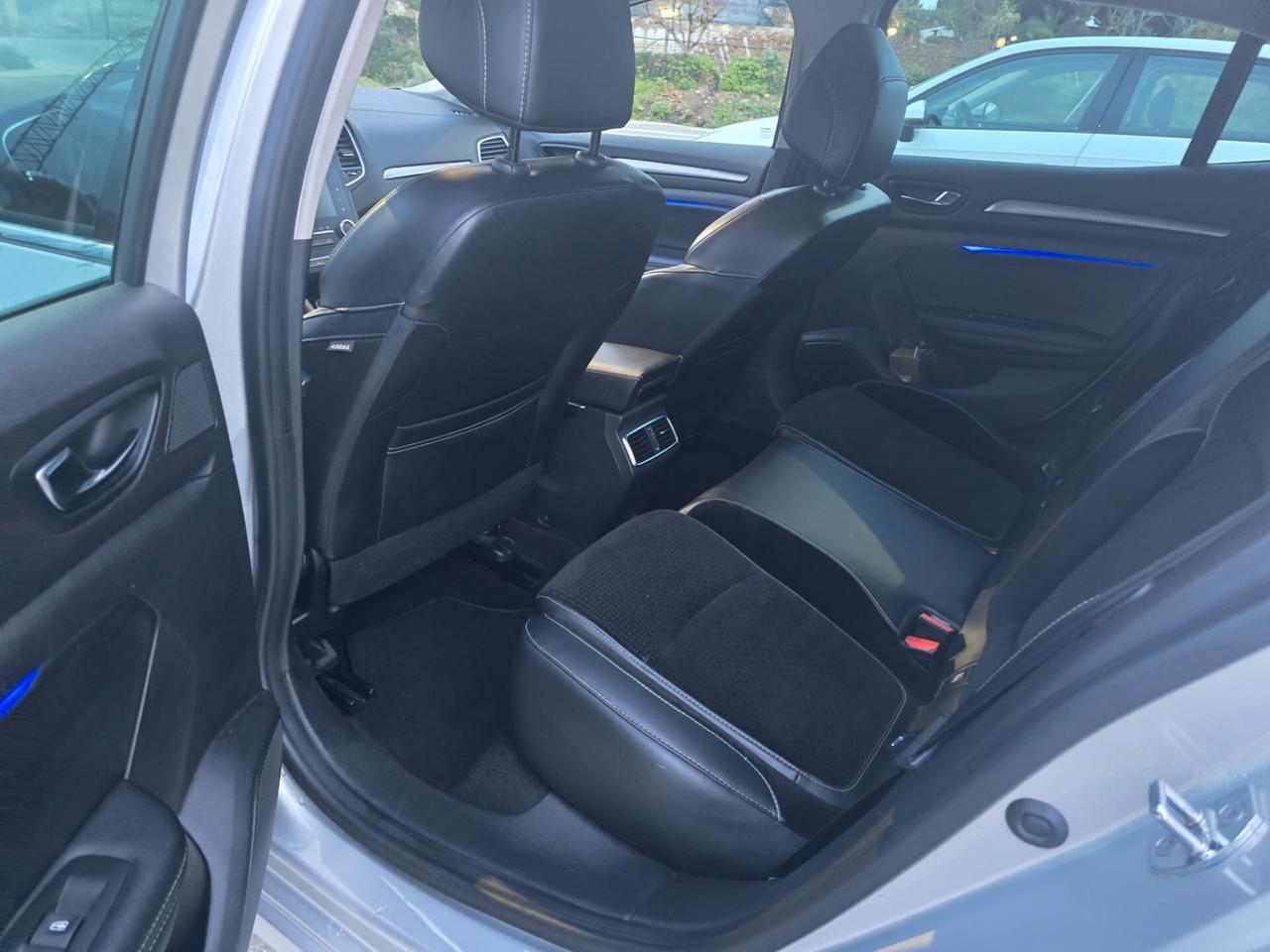 Renault Megane Mégane dCi 8V 110 CV EDC Energy Bose