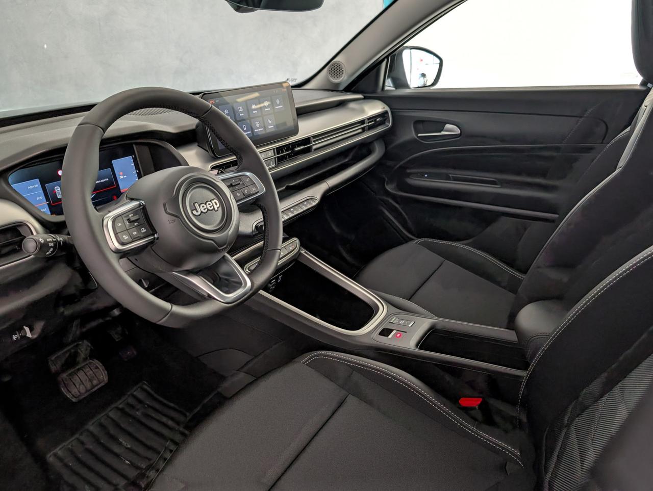 Jeep Avenger 1.2 Turbo E-Hybrid 110cv eDCT6 Altitude