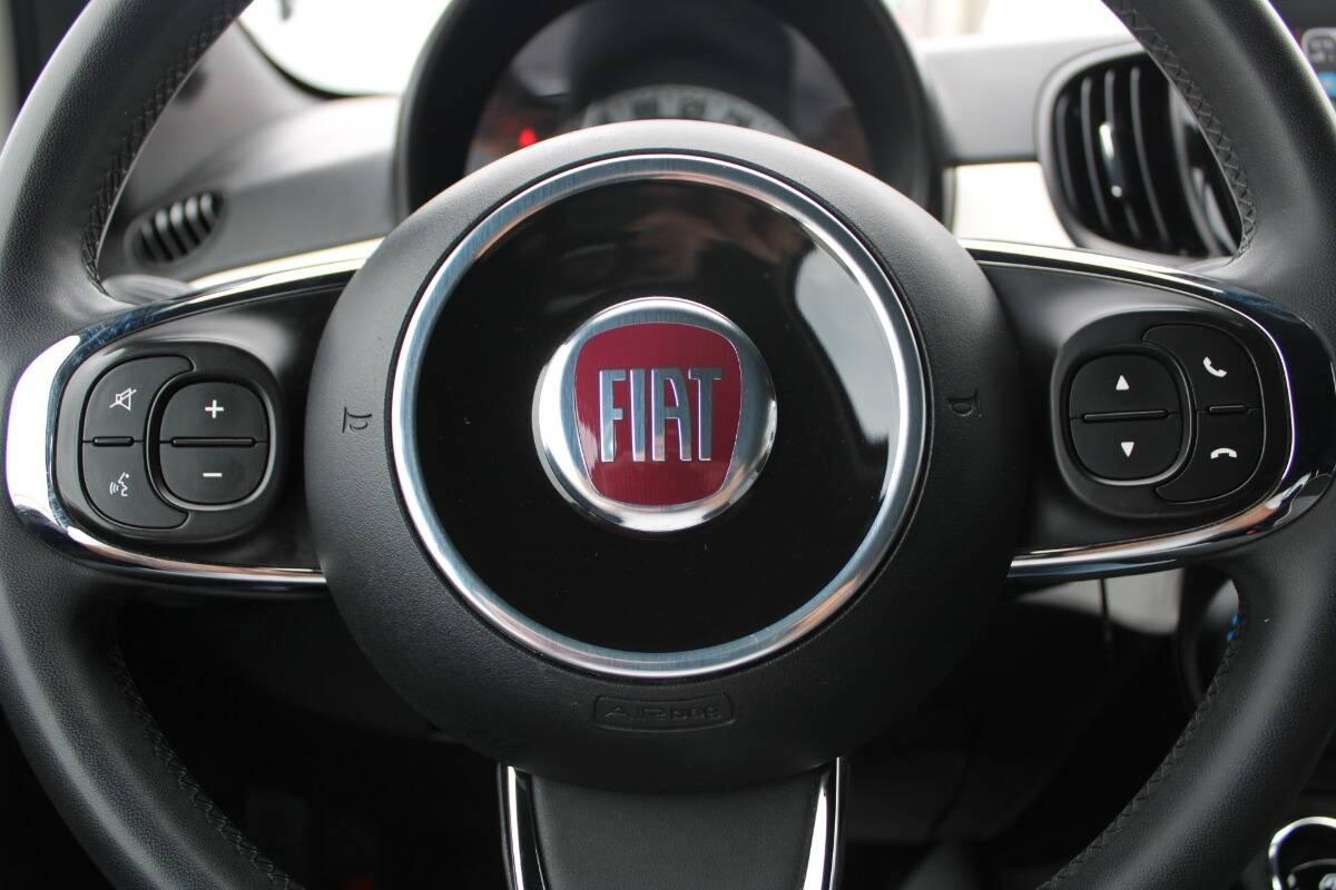 Fiat 500 1.0 hybrid Lounge 70cv Con CARPLAY