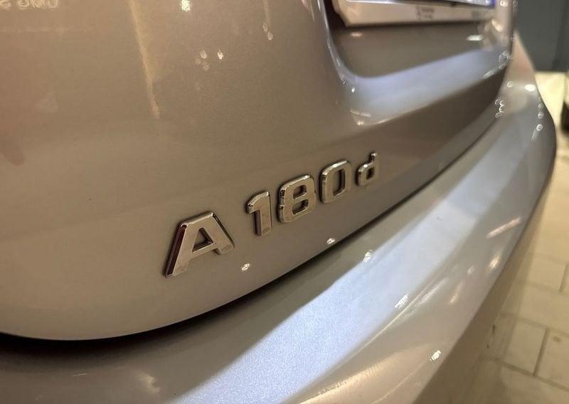Mercedes-Benz Classe A A 180 d Premium Night edition auto